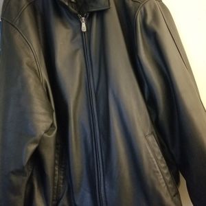 Gently used 2xxlt Men Croft &Barrow  leather jacke